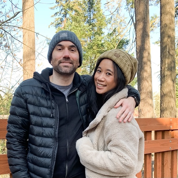 4x Speaker, Closet Consultant, Party Host - Picture 12 of 12